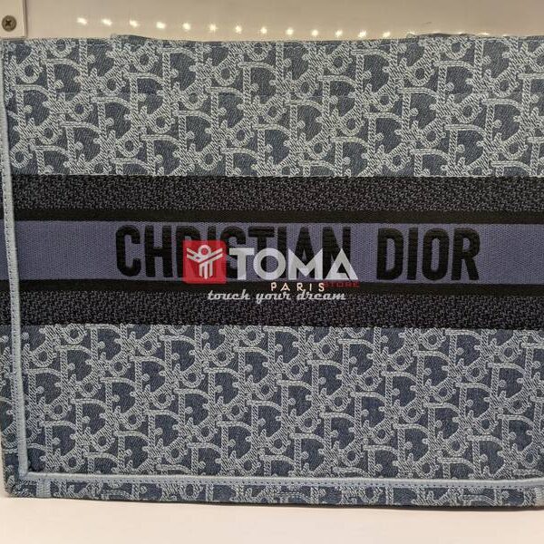 book tote