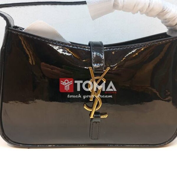 la 5 a 7 patent leather shoulder bag