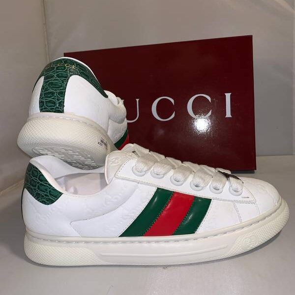 ACE TRAINER WITH WEB IN WHITE