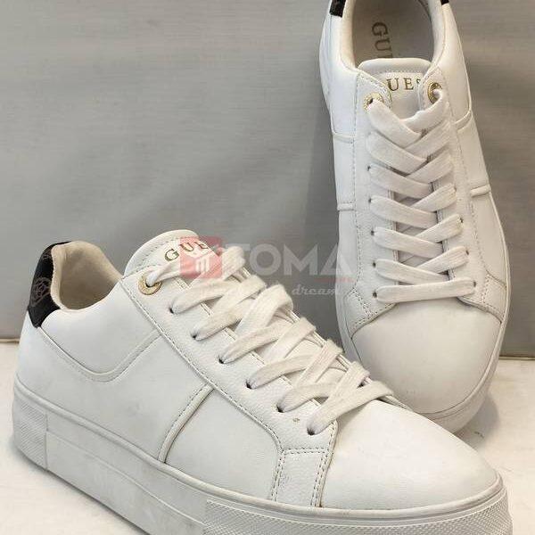 GUESS 4300
