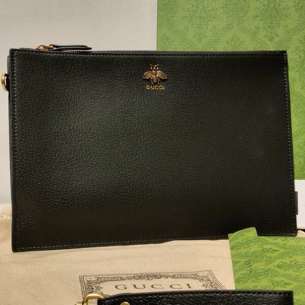 gucci clutch 523684