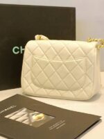 CHANEL MINI PEARL CRUSH FLAP - Image 3