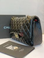 CHANEL CLASSIC FLAP BAG - Image 5