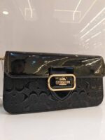MORGAN SHOULDER IN SIGATURE LEATHER