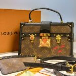 monogram petite malle v black