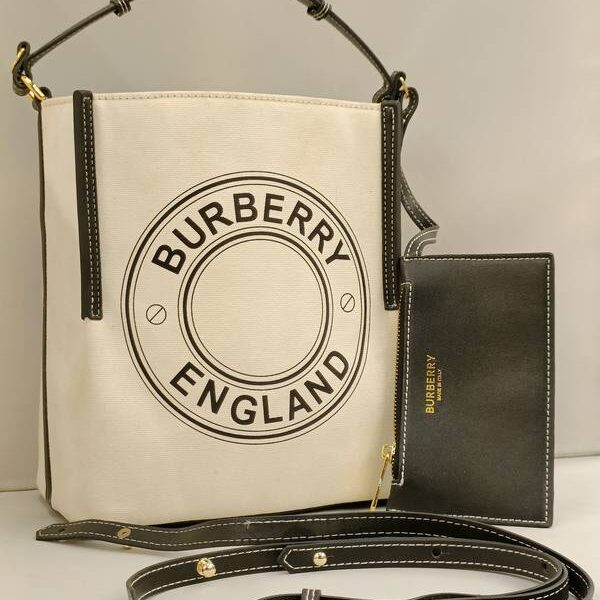 PEGGY BUCKET BAG