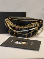 BLACK QUILTED LAMBSKIN LMITATION PEARLS PARIS