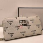 GUESS W L 2805