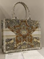 book tote - Image 2
