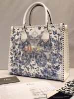 tote dior bag