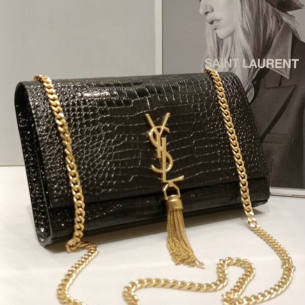 kate medium tassel in crocodile-embossed leather