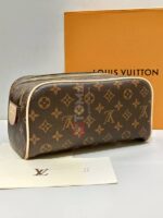 dopp kit toilet pouch monogram canvas - Image 4