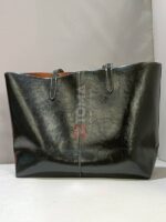 north tote 32 - Image 2