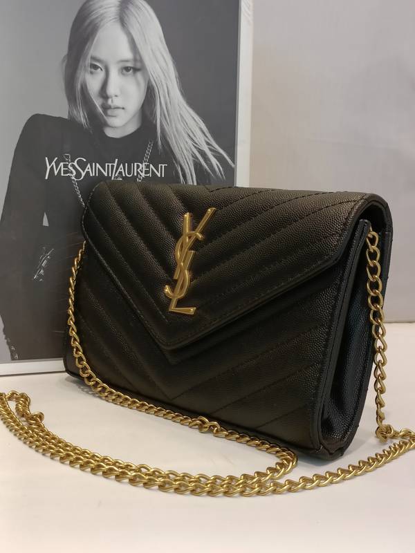 3650-2 cussandre matelasse large flap - Image 3