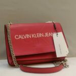 CALVIN KLEIN JEANS SCIPTED CROSSBODY BAG