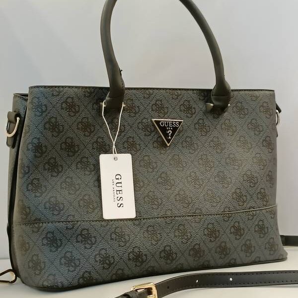 GUESS 241025