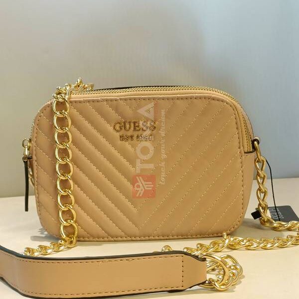 GUESS 2010300