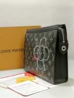 LV CLUTCH 1029 - Image 2