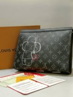 LV CLUTCH 1029 - Image 3