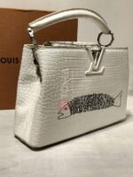 lv 599398-1 - Image 2