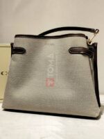coach 190 - Image 3