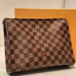 lv clutch 475421