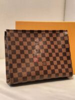 lv clutch 475421 - Image 3