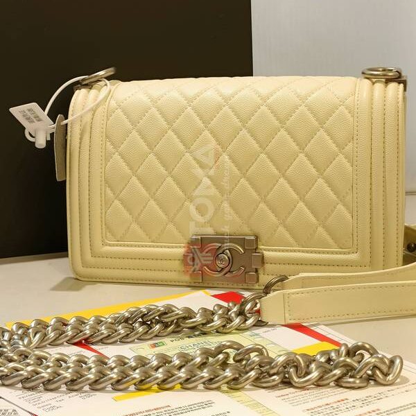 chanel 889651