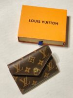 LV WALLET 863747503