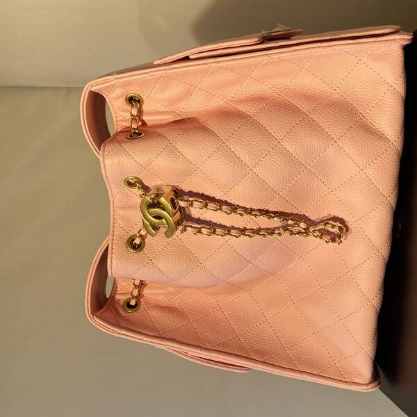 240073 chanel