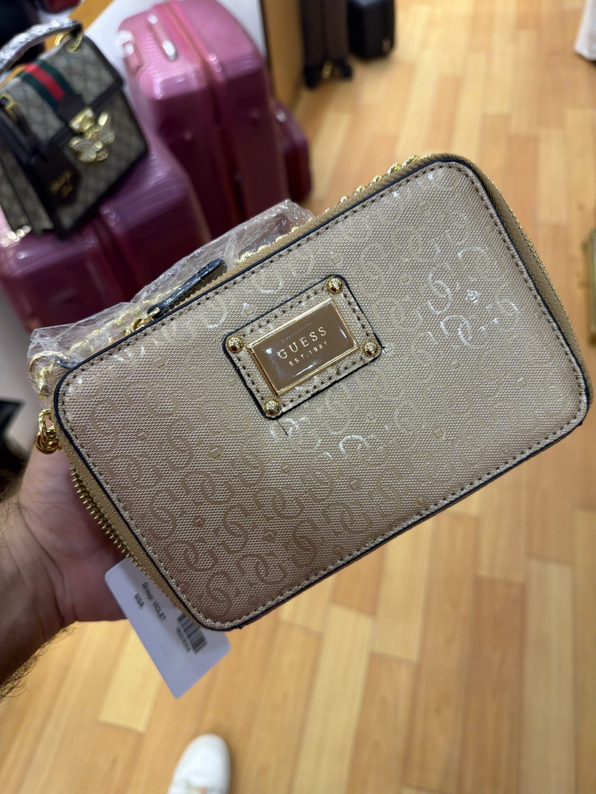 2e562e44-5caa-4f14-a9de-3730cb0f3c98-16569-00000a776c607215_file guess 7876182 - Image 1