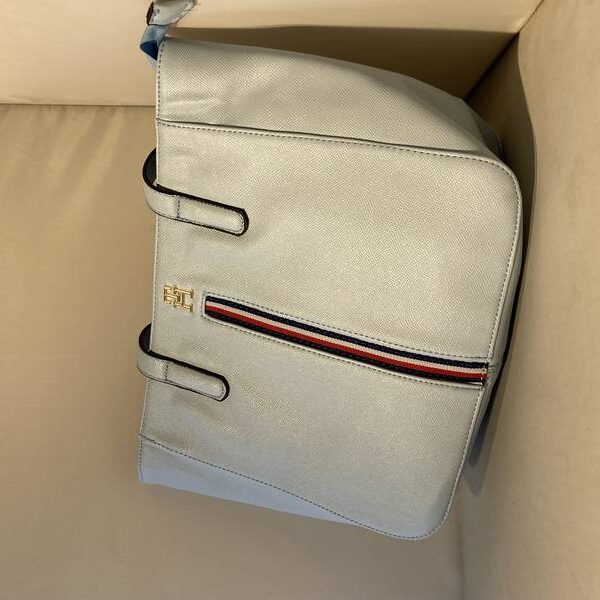 tommy copy l 5495
