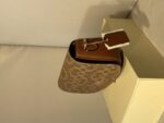 coach 151 - Image 2