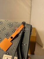 lv clutch 240720 - Image 5