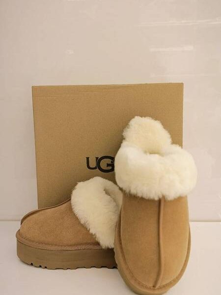ugg 2400001