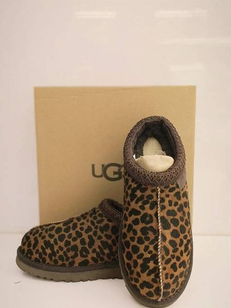 ugg 100014