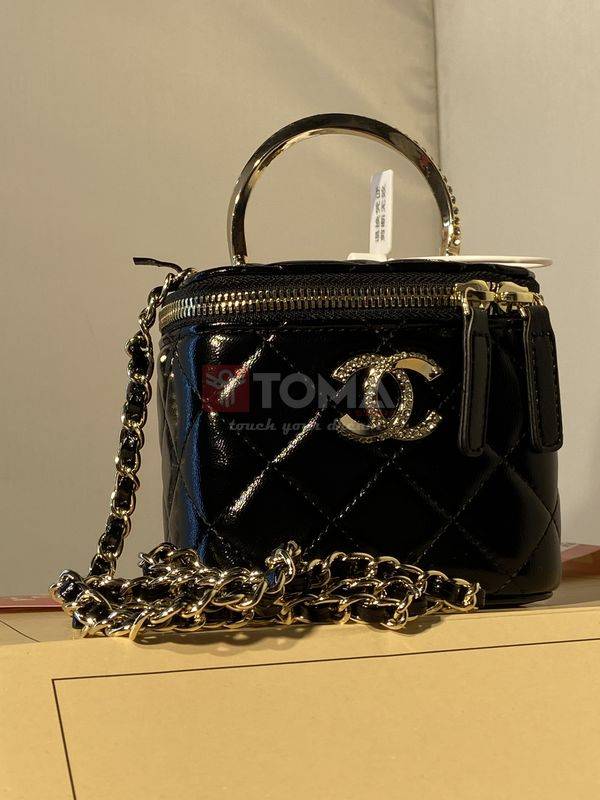 6001 BROOCH 015 - Image 1