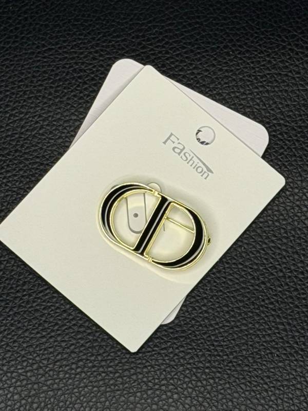 6068 BROOCH 082 - Image 1