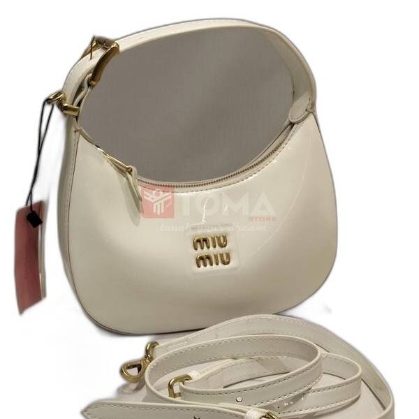 PATENT LEATHER HOBO BAG