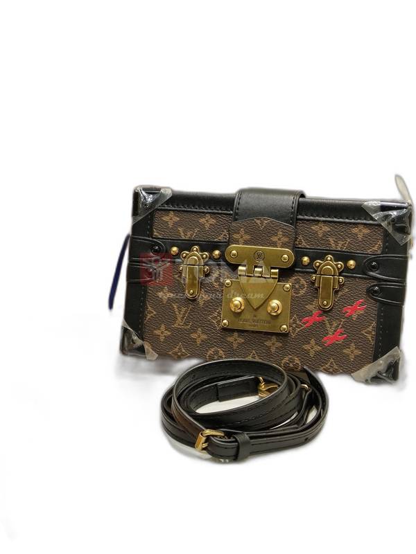 2002 petite malle - Image 1