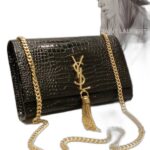 kate  medium tassel in crocodile-embossed leather