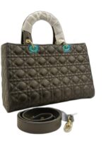 large lady dior - Image 2