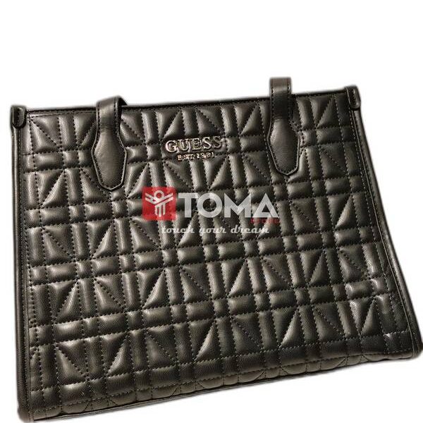 SHOULDER BAG FOR CASUAL AND CLASSIC OUTFITS