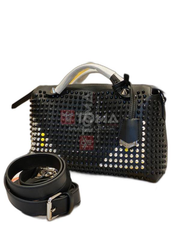 4926 LADY&CROSS - Image 1