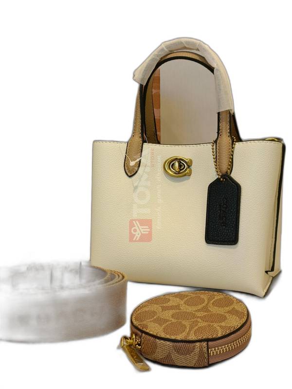 4982 coach 8061401 - Image 1