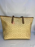 coach 808-1 - Image 2