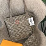 GOYARD 6886