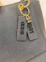 GUESS 6909 - Image 2