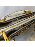 GUESS 6933 - Image 4