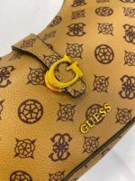 GUESS 6986 - Image 4